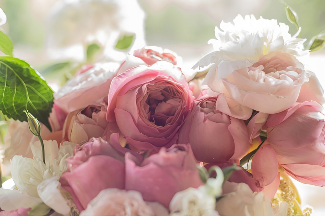 Delicate bouquet of blooming roses
